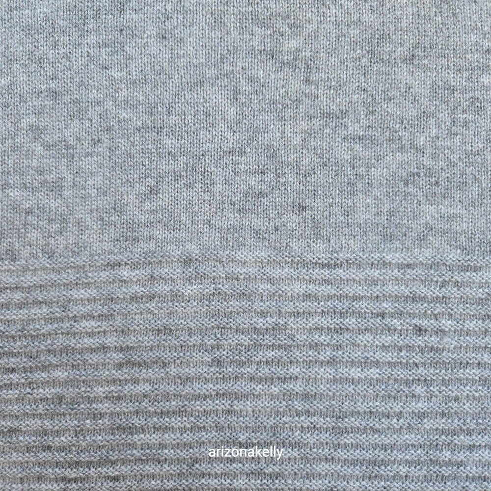 Kinross Cashmere Grey Knit Scarf with Ribbing Detail on Ends - Picture 9 of 14